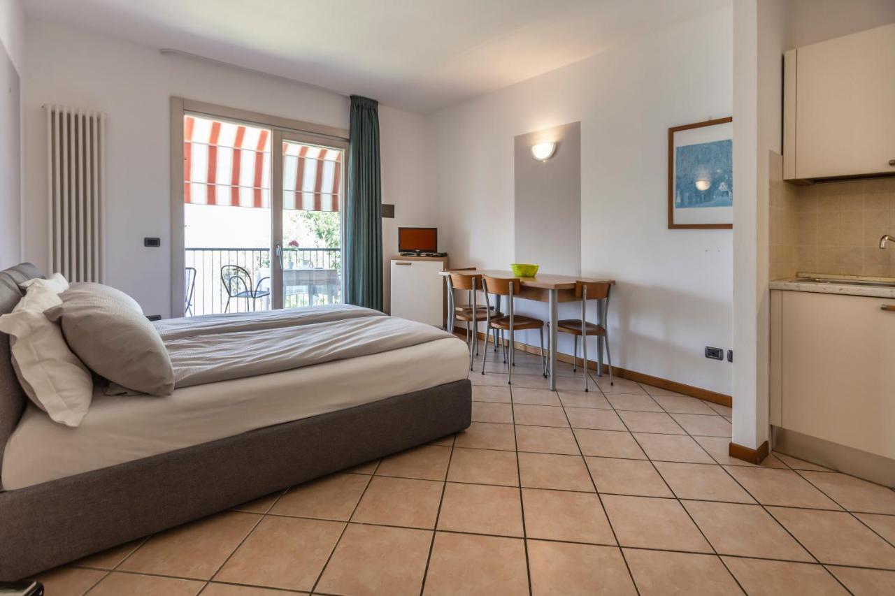 Residence Villa Al Lido Brenzone sul Garda Zewnętrze zdjęcie
