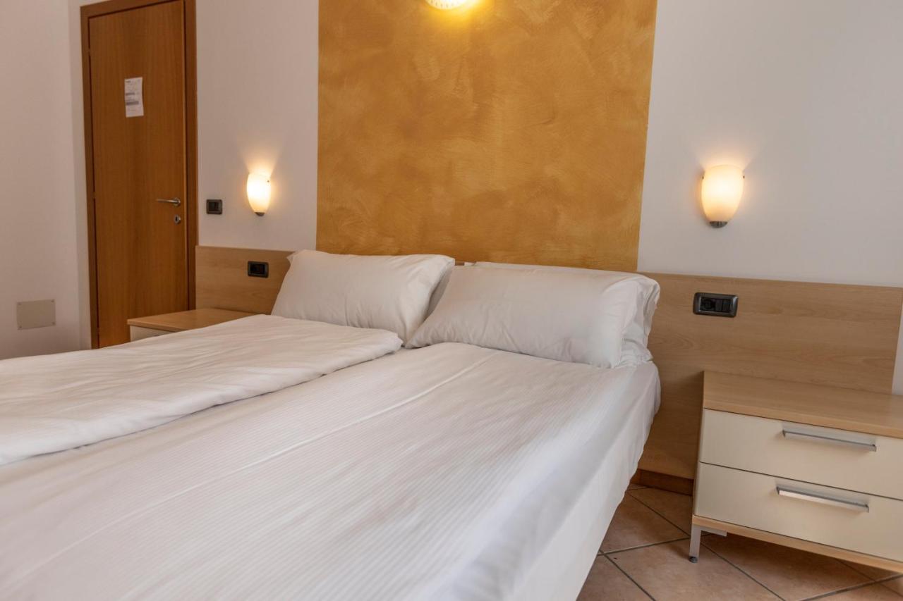 Residence Villa Al Lido Brenzone sul Garda Zewnętrze zdjęcie