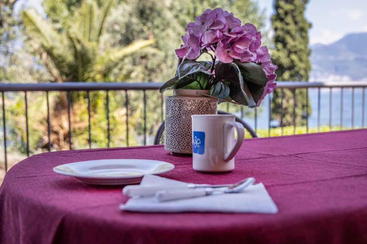 Residence Villa Al Lido Brenzone sul Garda Zewnętrze zdjęcie