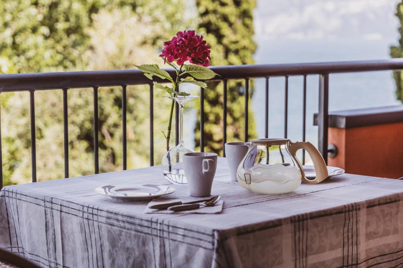 Residence Villa Al Lido Brenzone sul Garda Zewnętrze zdjęcie